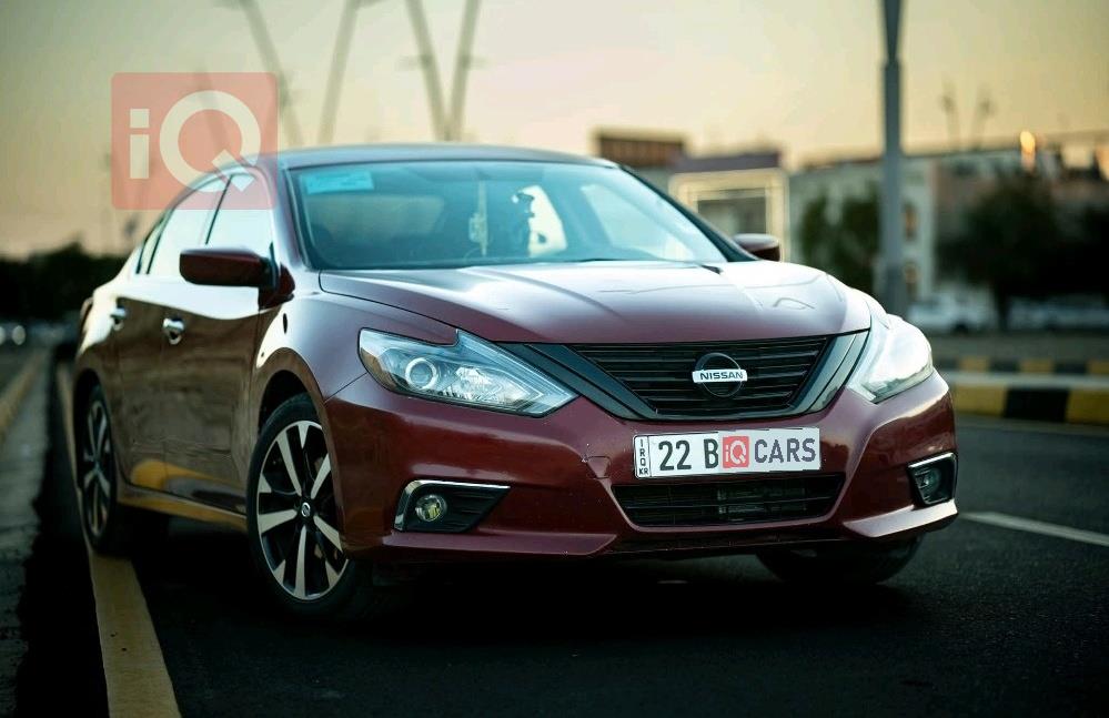 نيسان ألتيما